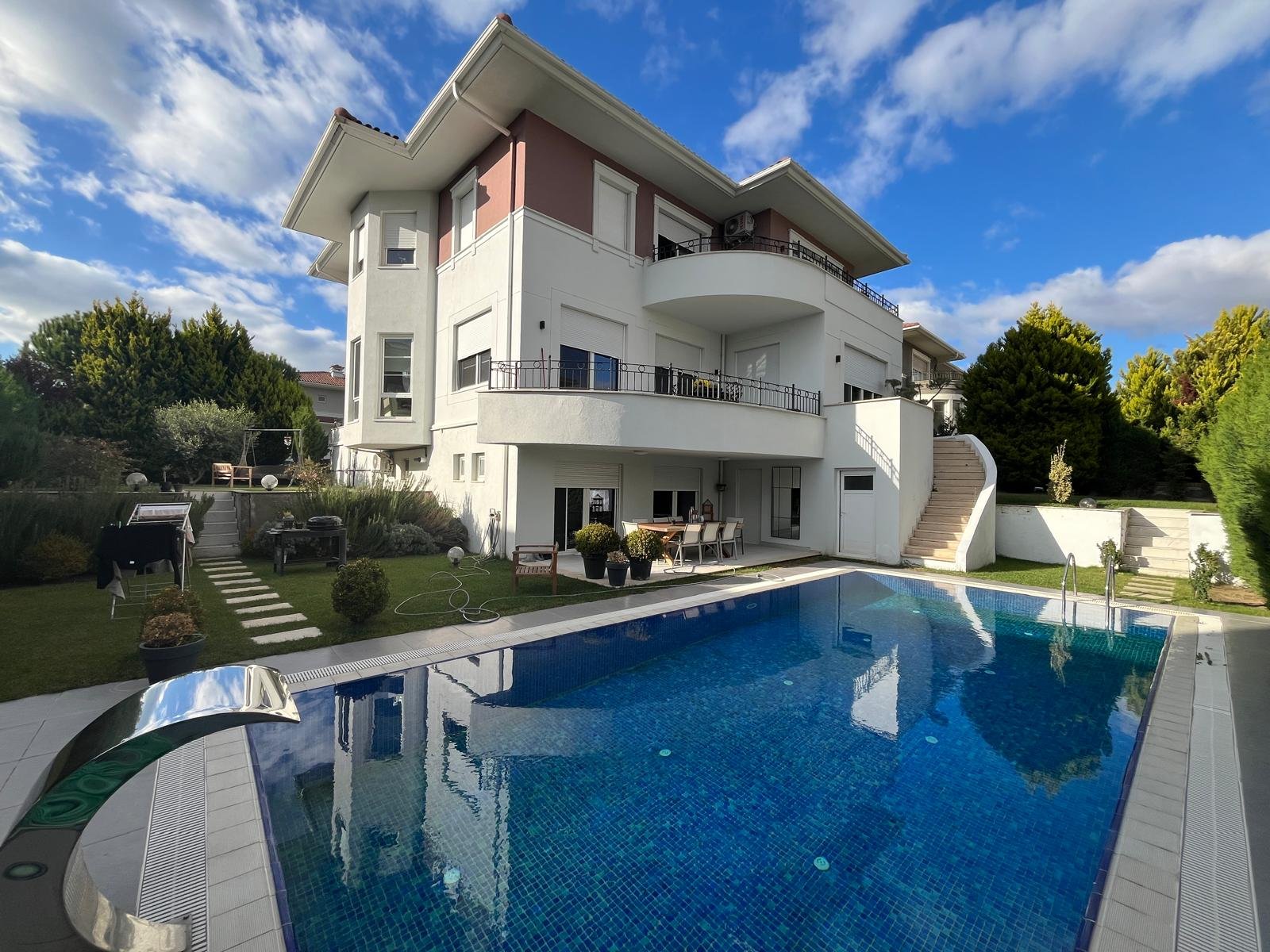 beylikdüzükalyonvillalari (2)