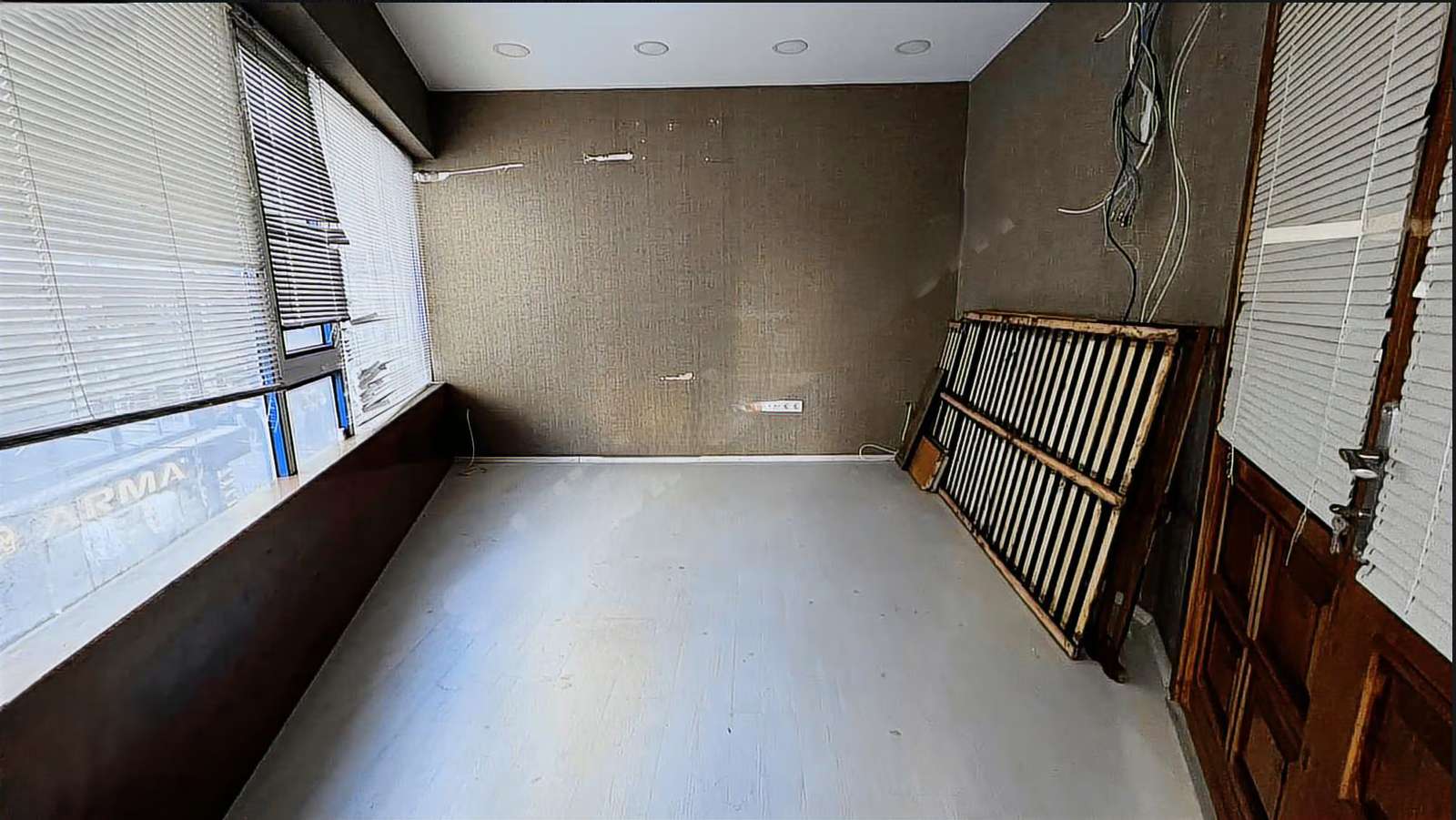 lalelisatilikdukkan (1)